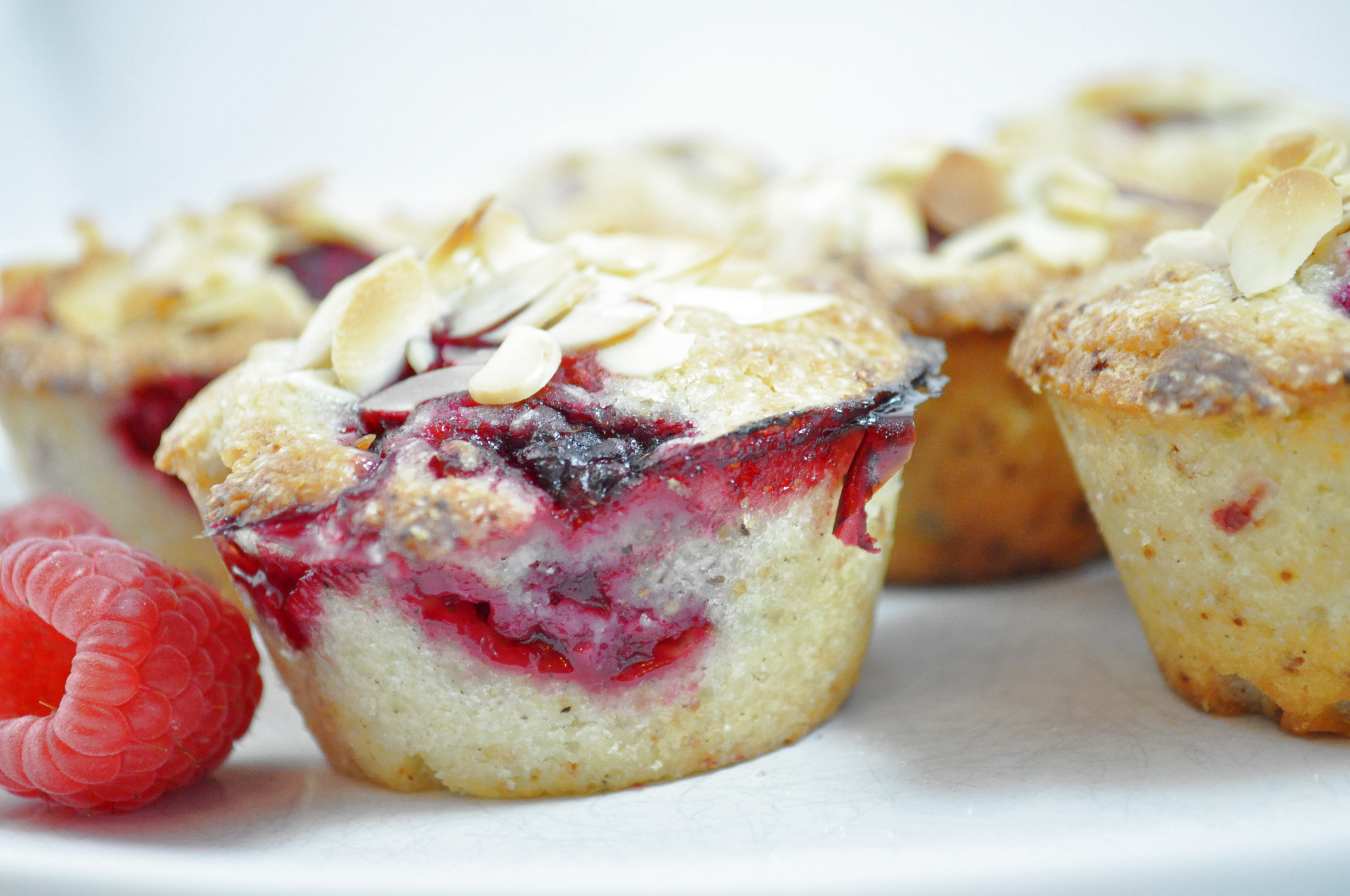 Raspberry muffins with lemon scent