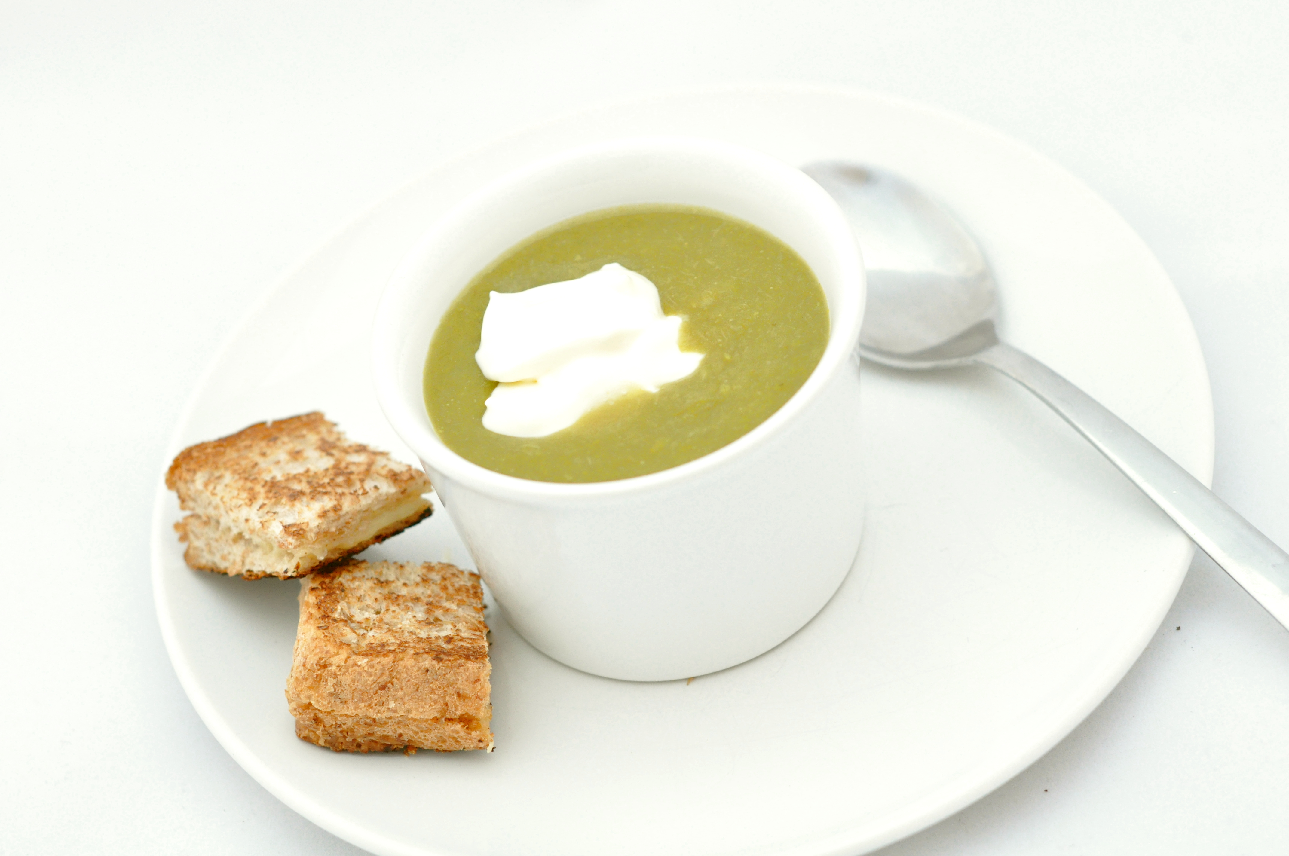 Asparagus lime soup