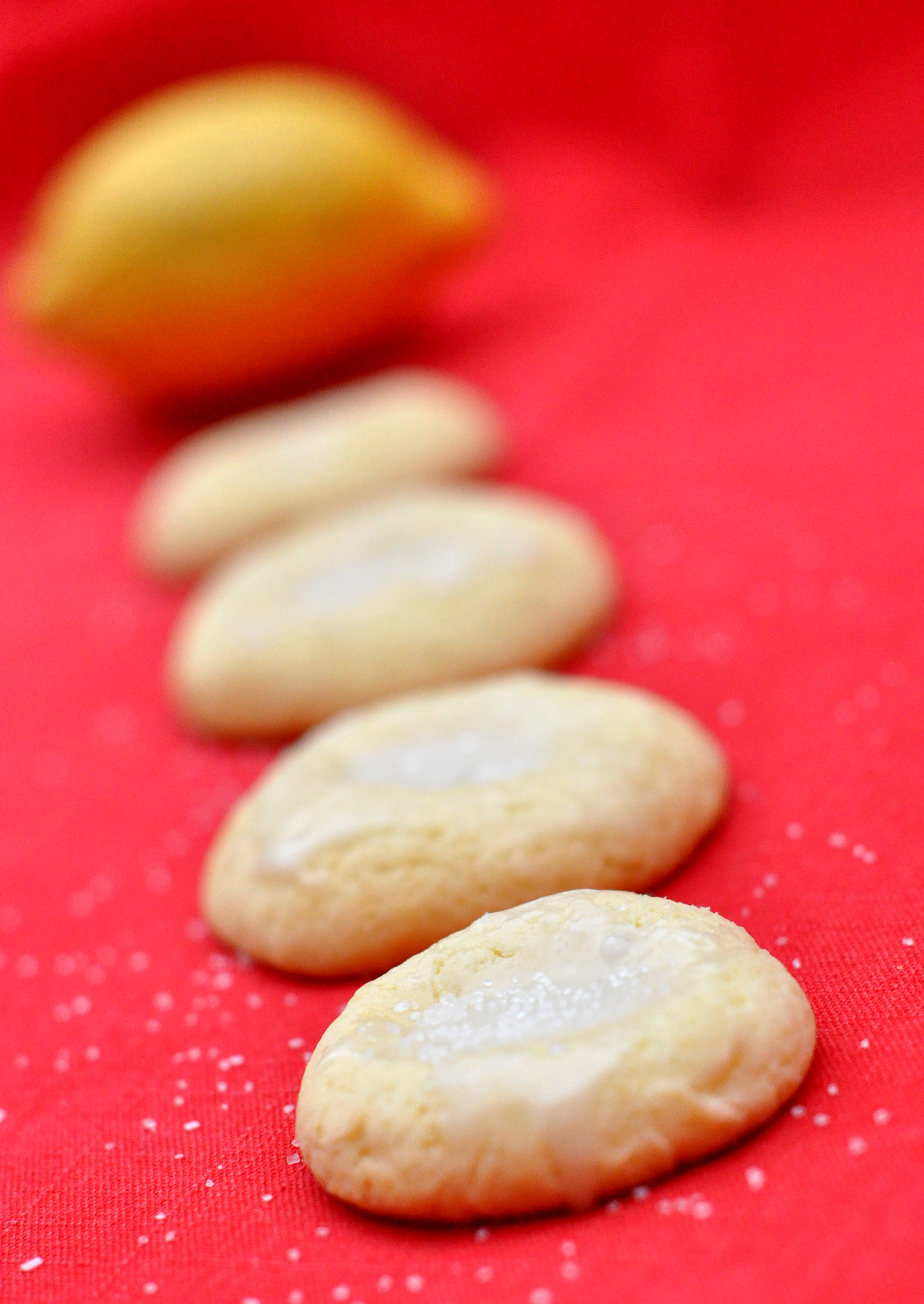 Chewy lemon cookies