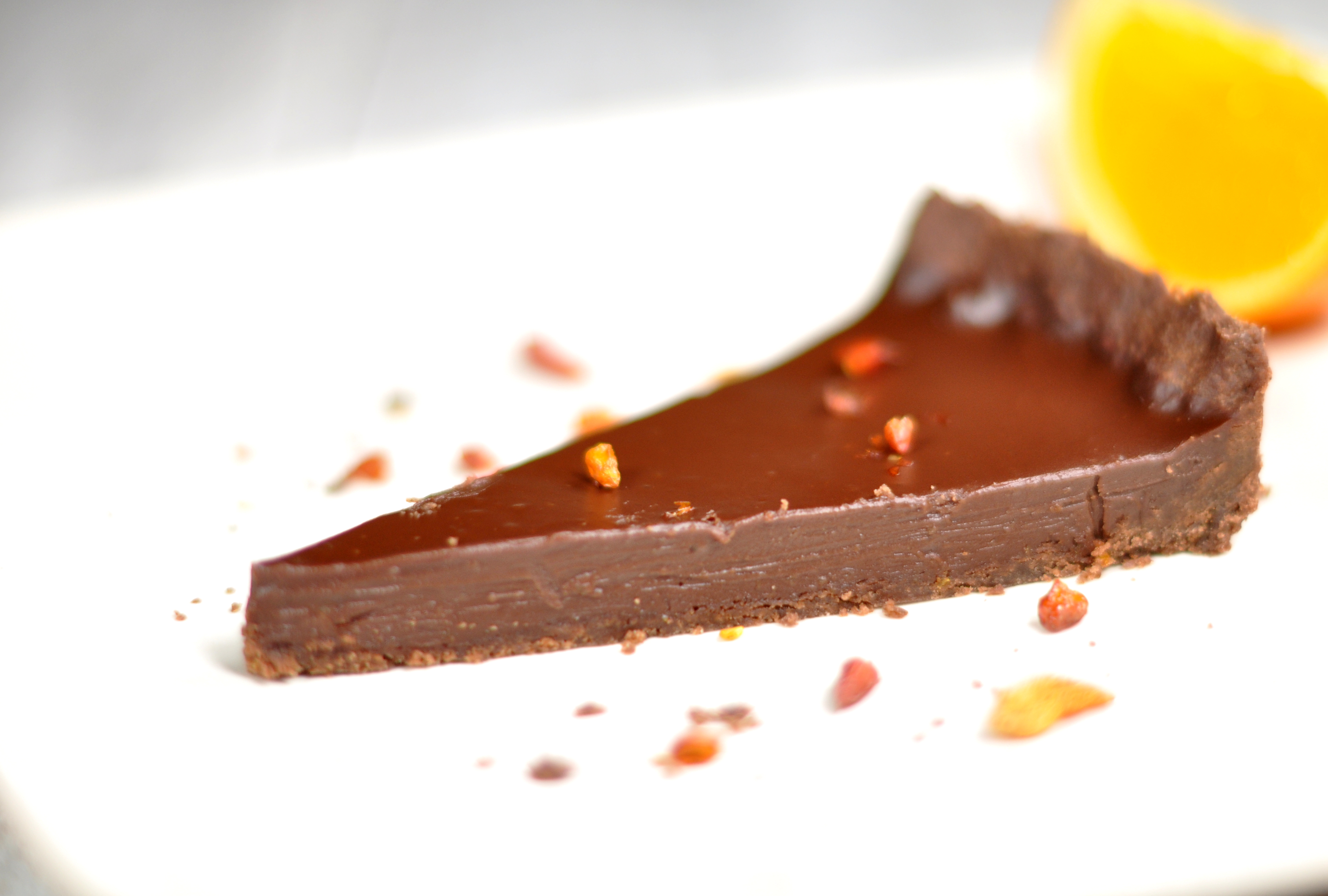 Chocolate tart with chili and orange