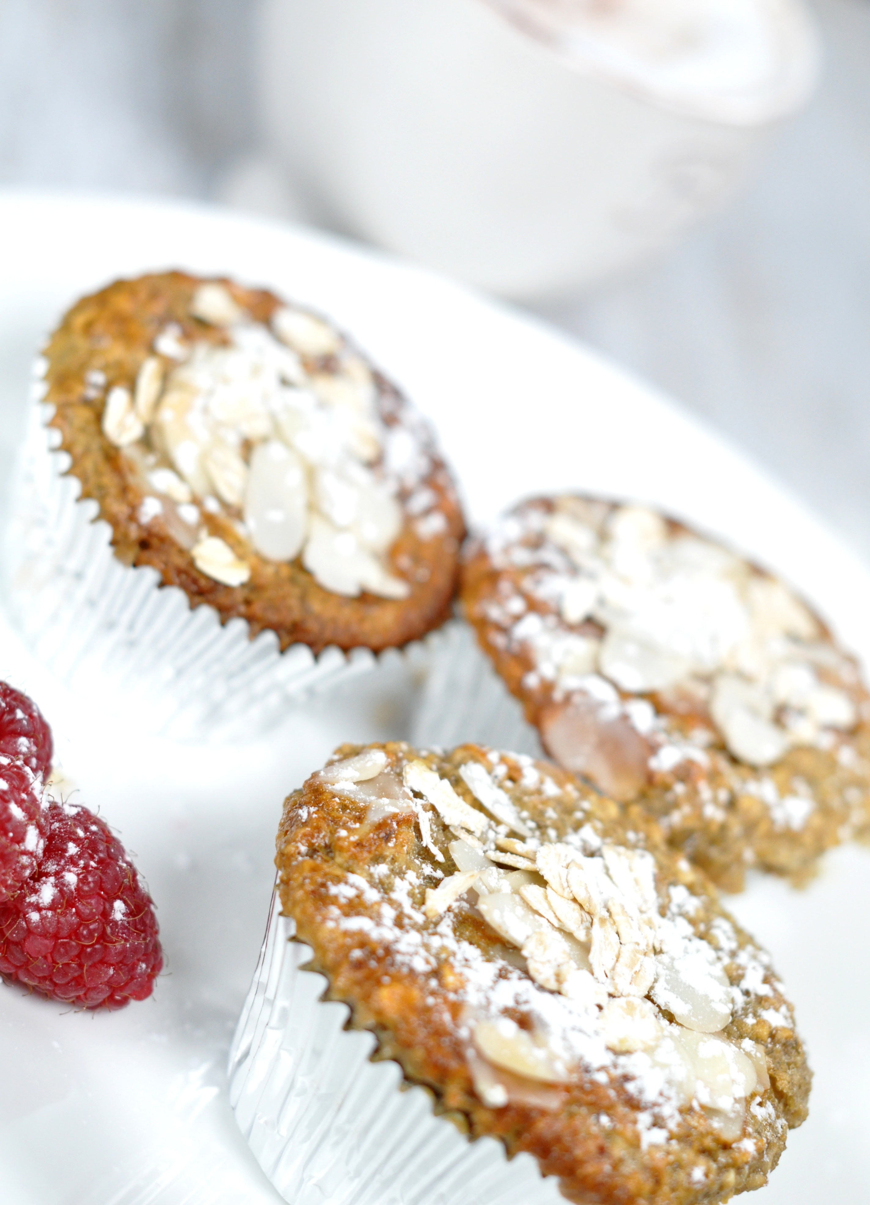 Oatmeal raspberry muffins (porridge to go)