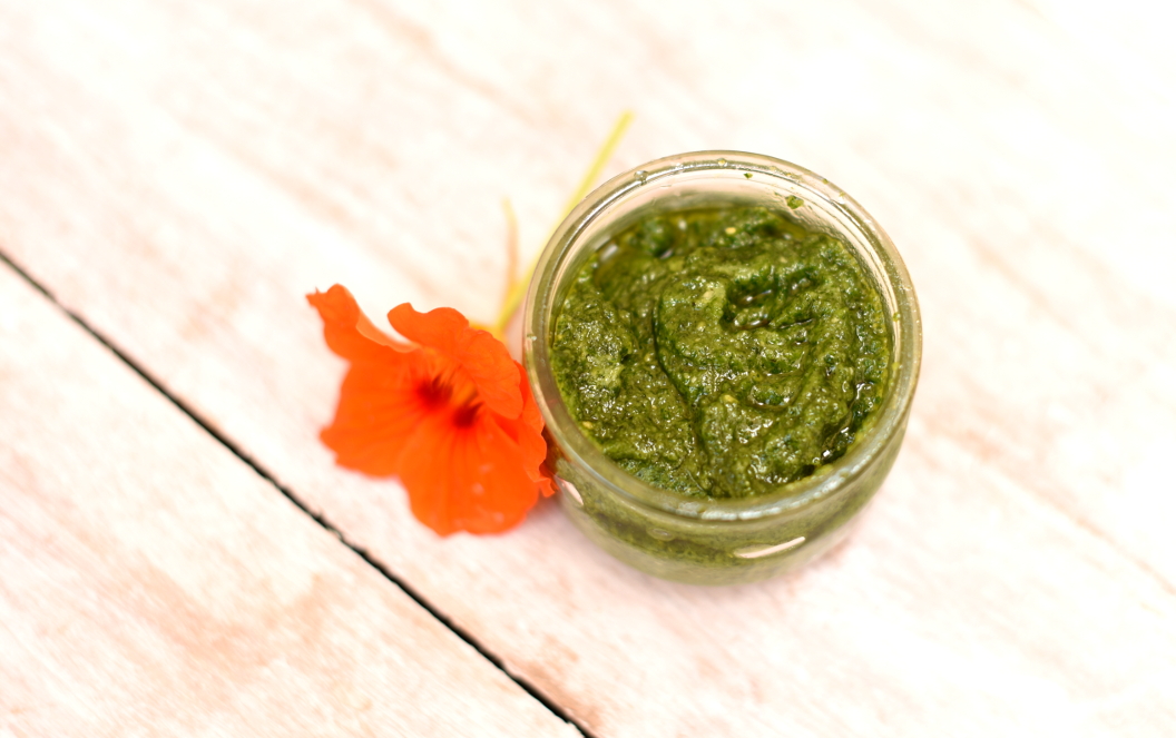 Nasturtium pesto