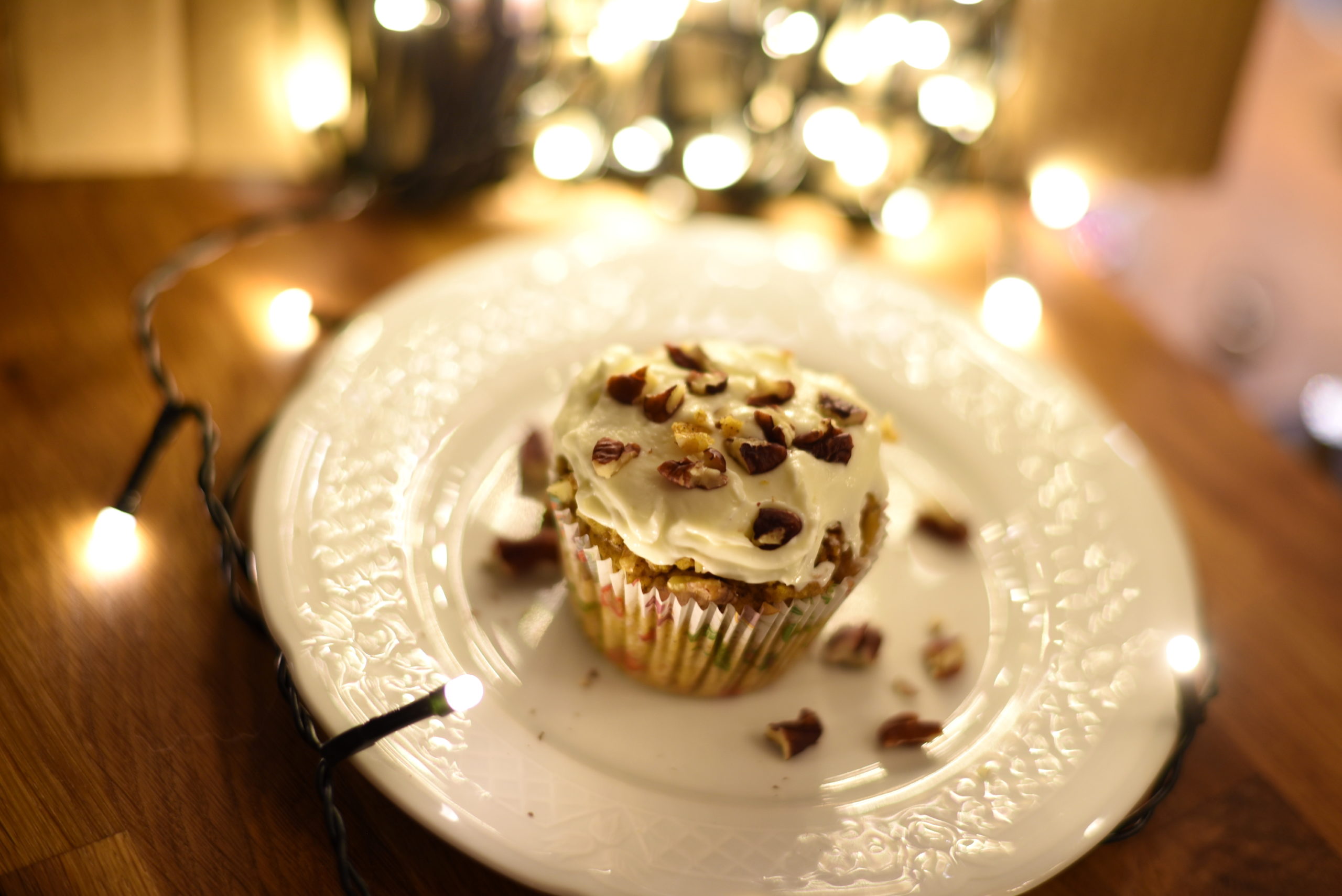 Carrot muffins with nuts (vegan)